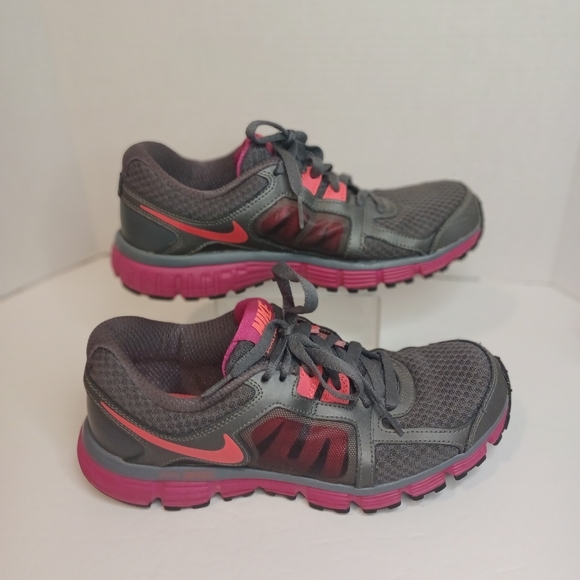 Nike Shoes Women's 9 Dual Fusion ST2 Athletic Low Sneakers 454240-066 Gray‎ Pink - Picture 1 of 7